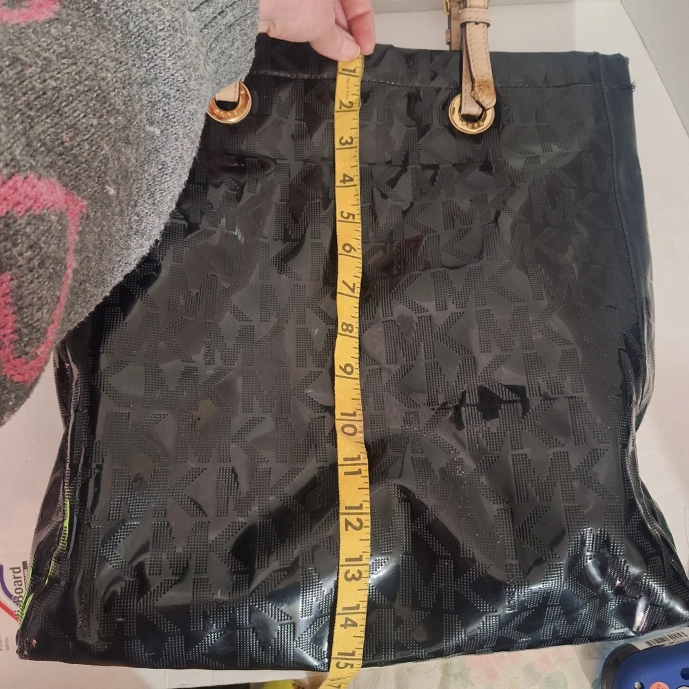 Michael Kors Large Jet Set Logo Tote Black Shoulder Patent Leather Bag Purse - Picture 16 of 17